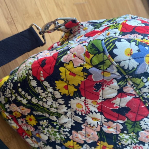 4 piece Vera Bradley Poppy Fields set - Picture 4 of 12